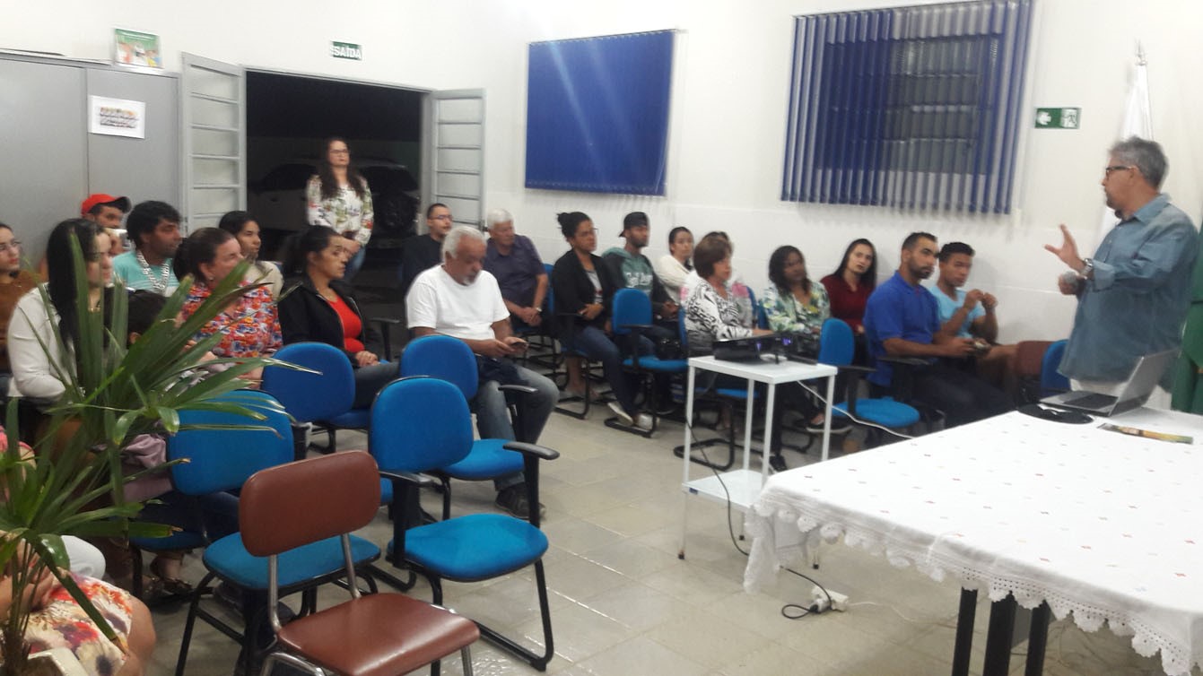 Educação em saúde com ênfase na saúde bucal e combate ao tabagismo